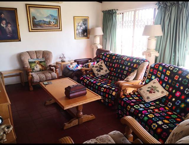 3 BEDROOM FREEHOLD FOR SALE IN SHERWOOD